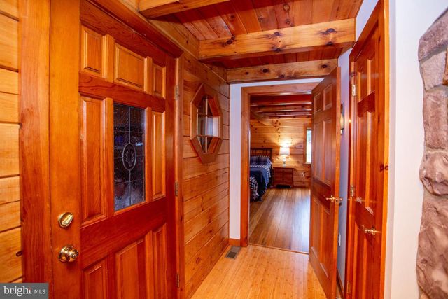 816 ROSEMONT RINGOES RD, Stockton, NJ 08559