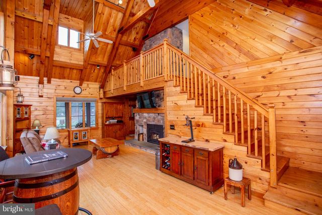 816 ROSEMONT RINGOES RD, Stockton, NJ 08559