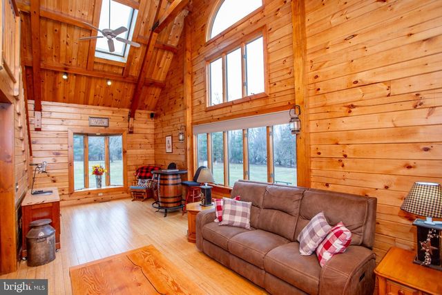 816 ROSEMONT RINGOES RD, Stockton, NJ 08559