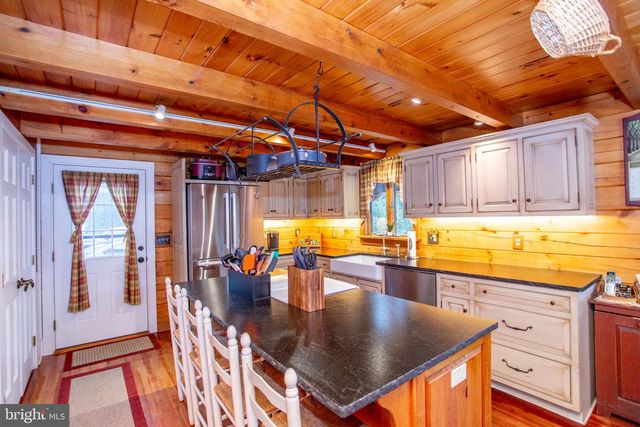 816 ROSEMONT RINGOES RD, Stockton, NJ 08559