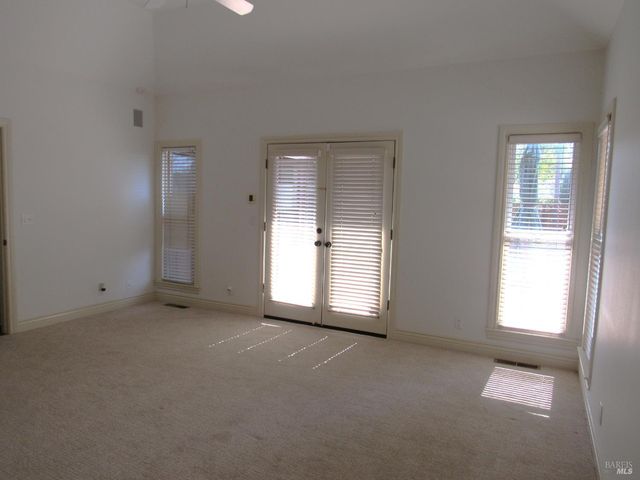 1005 Ray Ct, Sonoma, CA 95476