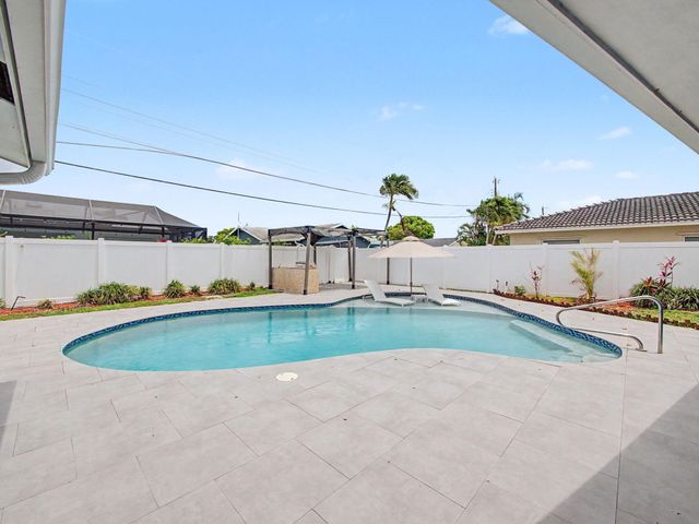 108 Orchard Ridge Lane, Boca Raton, FL 33431