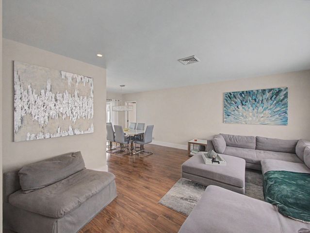 108 Orchard Ridge Lane, Boca Raton, FL 33431