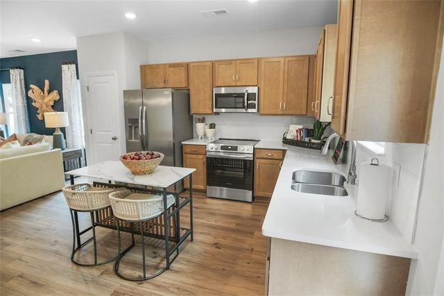230 Alameda Street 84, Loganville, GA 30052