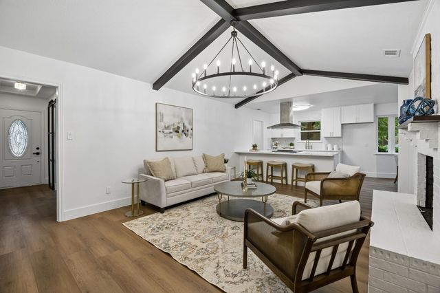 2524 Glen Lea Drive, Irving, TX 75062