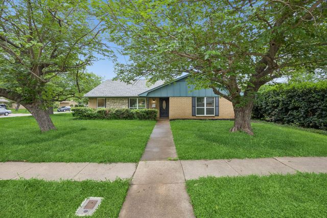 2524 Glen Lea Drive, Irving, TX 75062