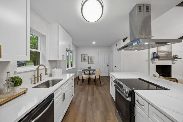 2524 Glen Lea Drive, Irving, TX 75062