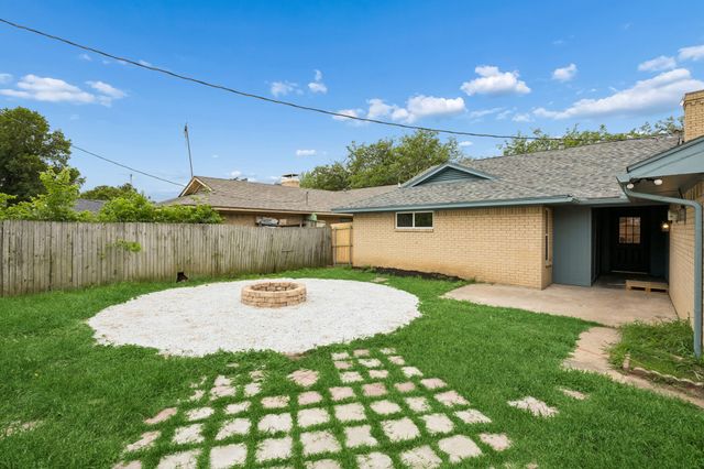 2524 Glen Lea Drive, Irving, TX 75062