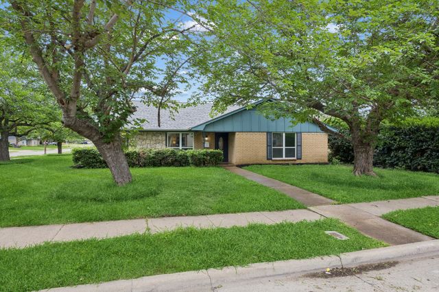 2524 Glen Lea Drive, Irving, TX 75062