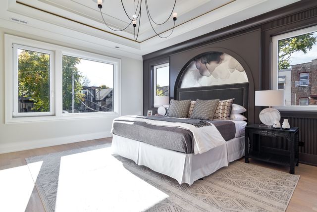 1633 W Balmoral Avenue, Chicago, IL 60640