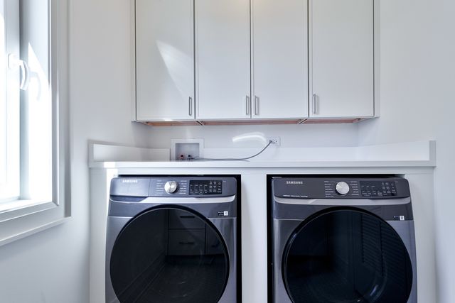 1633 W Balmoral Avenue, Chicago, IL 60640