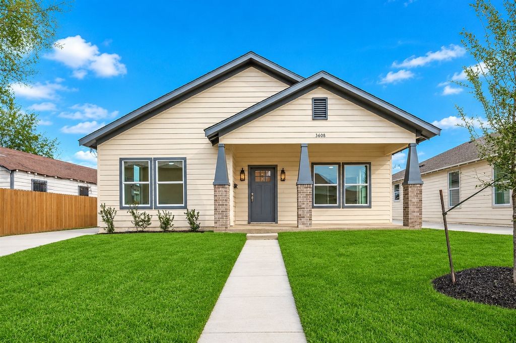3608 Latimer Street, Dallas, TX 75215