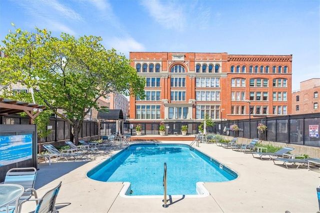612 Central Street 503, Kansas City, MO 64105