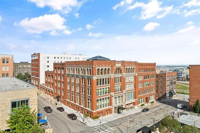 612 Central Street 503, Kansas City, MO 64105