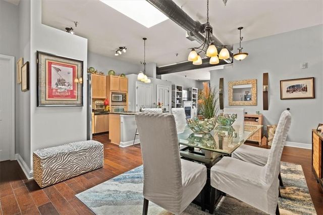 612 Central Street 503, Kansas City, MO 64105