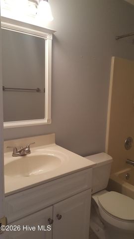 1174 Shipyard Boulevard, Wilmington, NC 28412