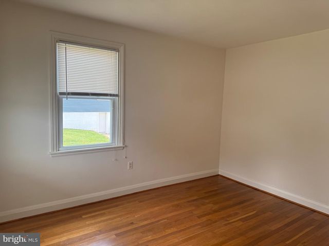 11 BELFAST RD, Lutherville Timonium, MD 21093