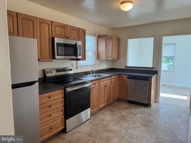 11 BELFAST RD, Lutherville Timonium, MD 21093