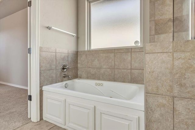 745 Martina Lane, Edmond, OK 73034