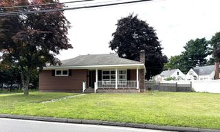 6 Lydall Street, Manchester, CT 06042