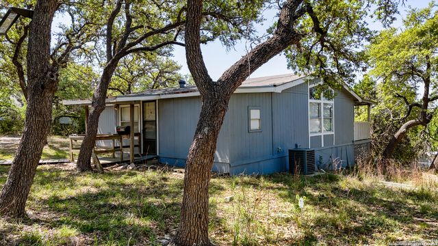 1259 Rotherman, Canyon Lake, TX 78133