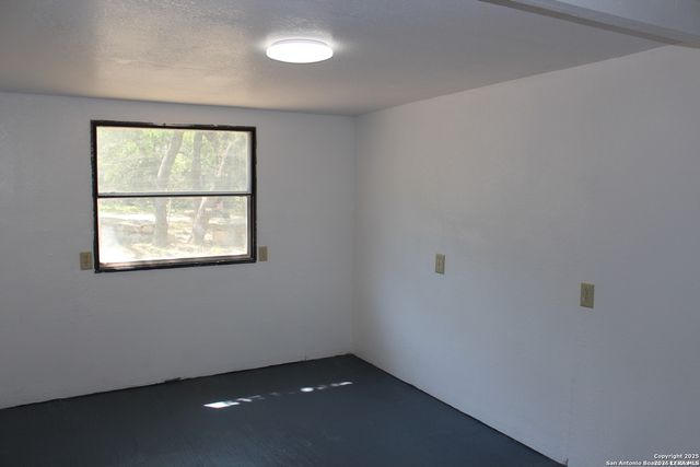 1259 Rotherman, Canyon Lake, TX 78133