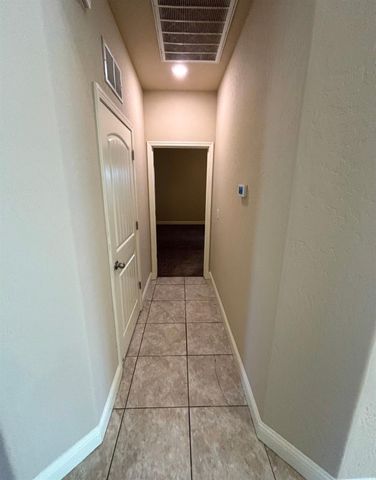 6248 E Farrin Avenue, Fresno, CA 93727