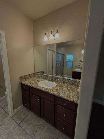 6248 E Farrin Avenue, Fresno, CA 93727