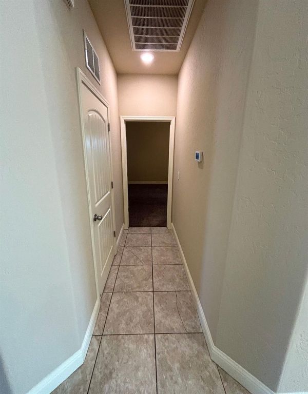 Image 18 of property listing at 6248 E Farrin Avenue, Fresno, CA 93727