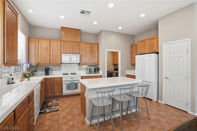 6533 Candleglade Court, North Las Vegas, NV 89084