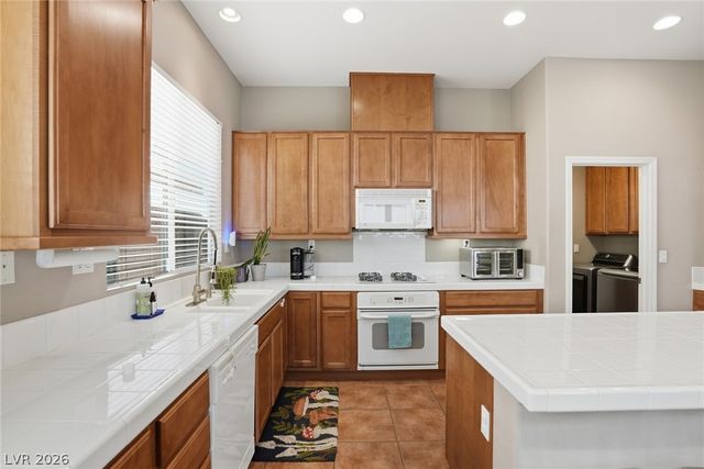 6533 Candleglade Court, North Las Vegas, NV 89084