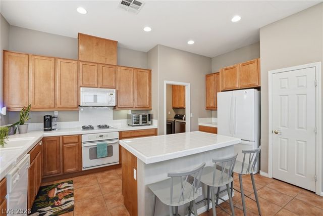 6533 Candleglade Court, North Las Vegas, NV 89084