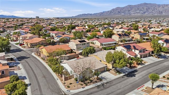 6533 Candleglade Court, North Las Vegas, NV 89084