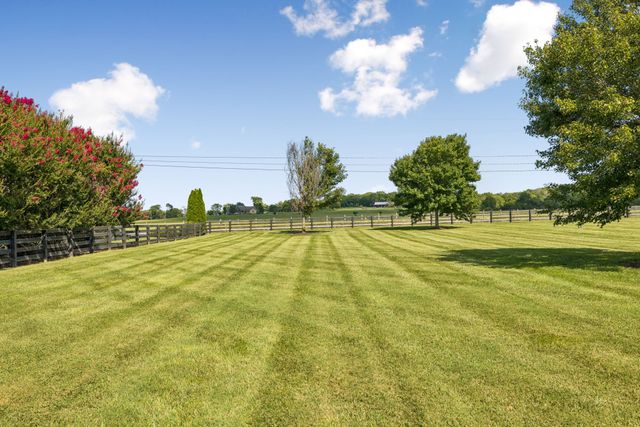 6317 Lampkins Bridge Rd, College Grove, TN 37046