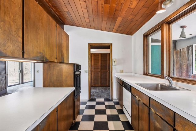 1620 Independence Avenue S, Saint Louis Park, MN 55426