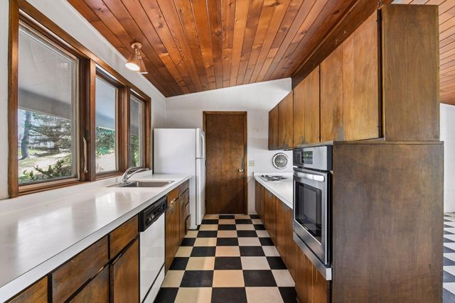 1620 Independence Avenue S, Saint Louis Park, MN 55426