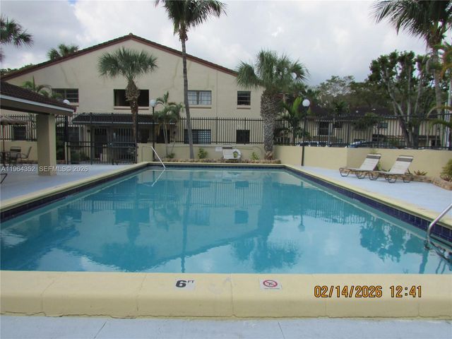 6346 SW 136th Ct 110-H, Miami, FL 33183