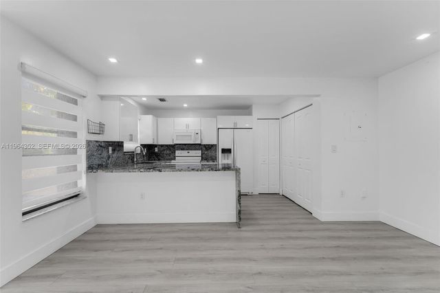 6346 SW 136th Ct 110-H, Miami, FL 33183