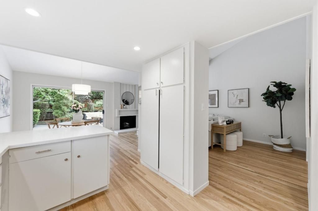 Image 13 of property listing at 3408 Spyglass Drive, San Mateo, CA 94403