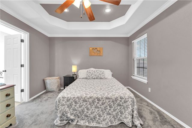 402 W Worchester, Siloam Springs, AR 72761