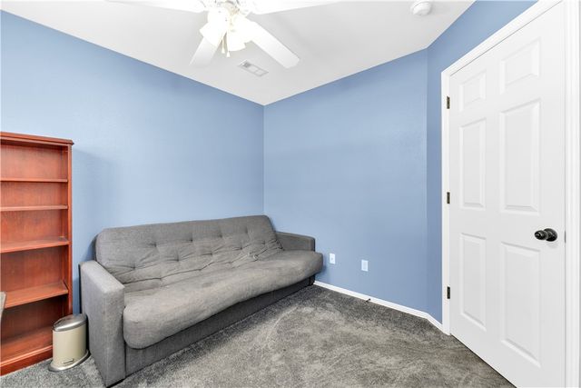 402 W Worchester, Siloam Springs, AR 72761