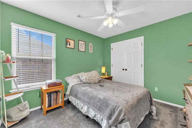402 W Worchester, Siloam Springs, AR 72761