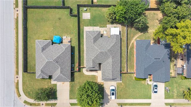 402 W Worchester, Siloam Springs, AR 72761