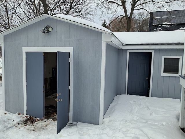 187 Hamilton St, Saugus, MA 01906