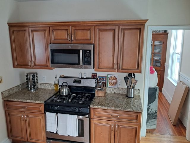 187 Hamilton St, Saugus, MA 01906