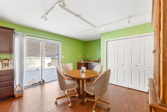 1749 Green Meadow Lane, Chesterton, IN 46304