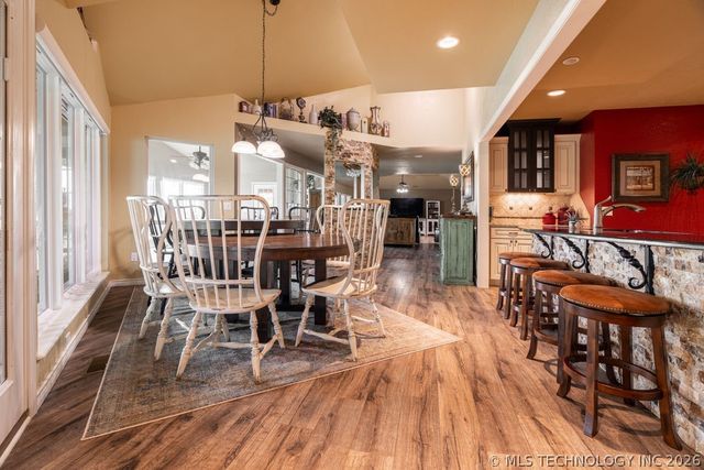 14235 Bois Darc, Kingston, OK 73439