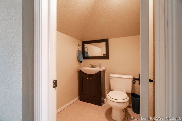 14235 Bois Darc, Kingston, OK 73439