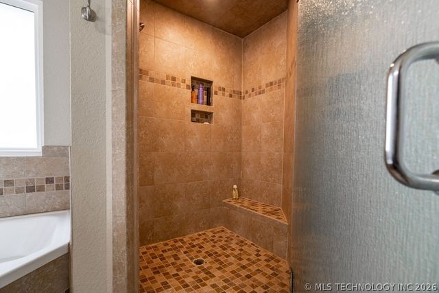 14235 Bois Darc, Kingston, OK 73439