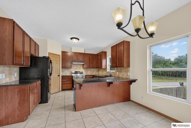 14601 Hartman Avenue, Omaha, NE 68116